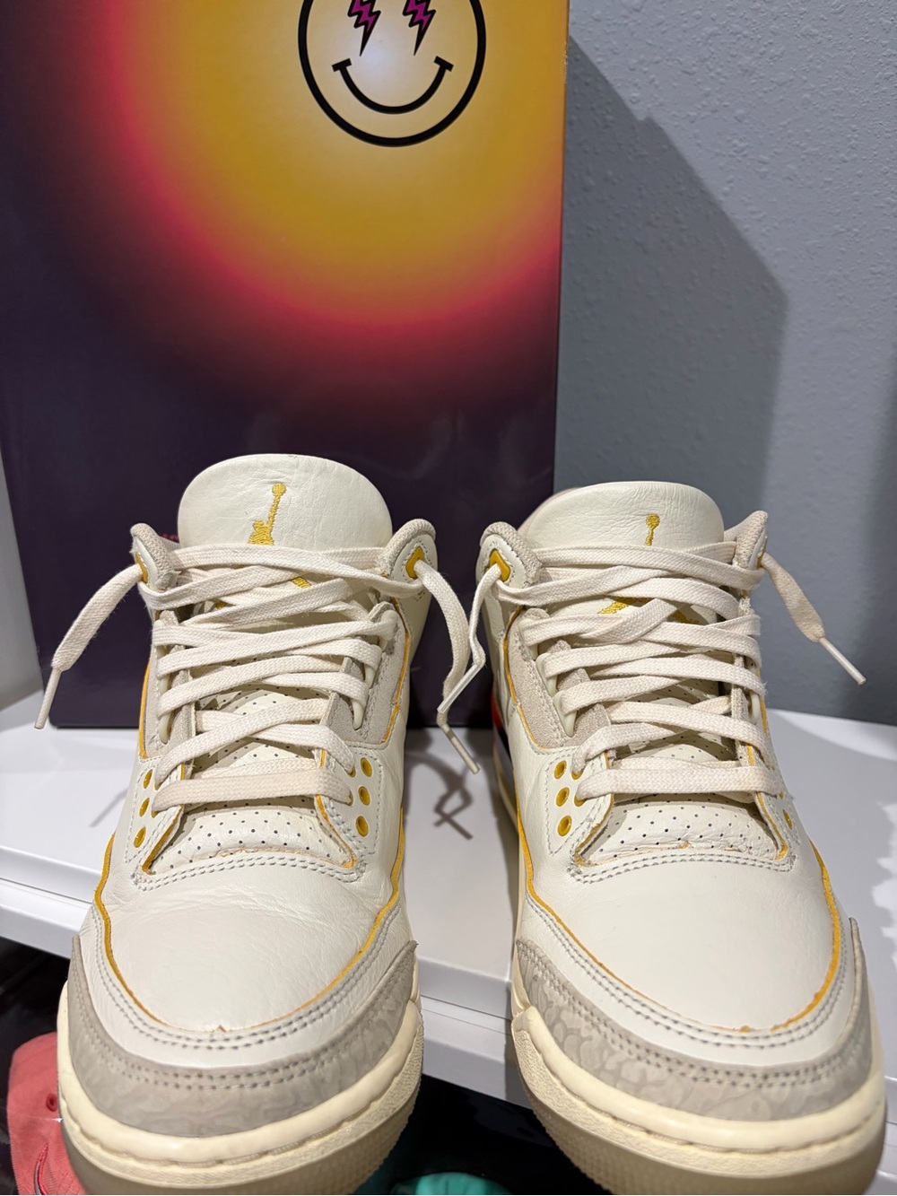 Jordan Retro 3 J Balvin Medellin Sunset
